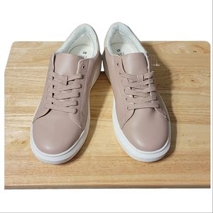 Time & Tru Sneakers